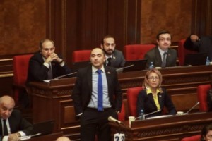 Парламент отклонил проект заявления фракции “Eлк” о событиях 1-2 марта 2008 года
