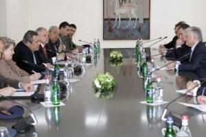 Greek Defense Chief in Yerevan; Meets Armenian Foreign Minister