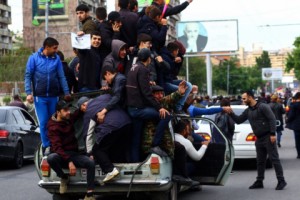 Etchmiadzin Residents March On Yerevan