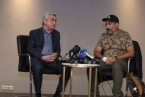  Pashinyan, Sargsyan Briefly Meet; Nothing Resolved