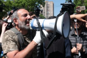 Pashinyan to People: “Take to the Streets”
