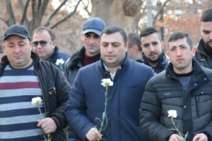 Հակոբ Հակոբյանն ասում է, որ կապ չունի երեկ Էջմիածնում կատարված 
դանակահարության հետ