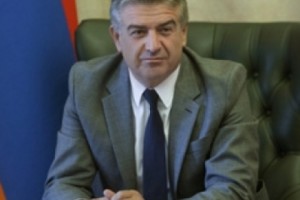 Hnchak Party Calls on Karapetyan to Relinquish Power