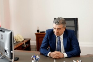 Karapetyan, Putin Talk; Endorse May 1 Election of New Armenian Prime Minister