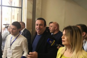 Гагик Царукян уверяет, что его отсутствия - не "каприз"