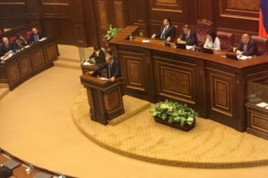 Armenian Parliament Set to Vote for Prime Minister; Pashinyan says Robert Kocharyan and Serzh 
Sargsyan are Pressuring MPs