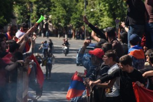 "Тотальное окружение" и митинг