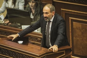 Евросоюз поздравил Никола Пашиняна с избранием премьер-министром Армении 
 
