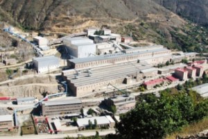 Workers Demonstrate at Zangezur Mine; Demand Pay Raise