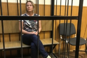 Дочь чиновника-миллиардера отправили под арест в Петербурге

