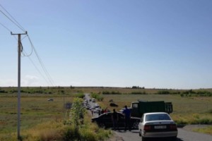 Norakert Residents Again Block Roadway; Demand Mayor's Resignation