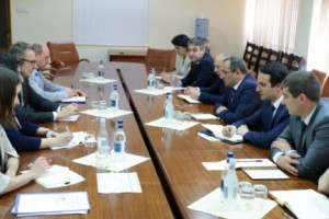 Արծվիկ Մինասյանը հանդիպում է ունեցել Միջազգային ֆինանսական կորպորացիայի 
ներկայացուցիչների հետ