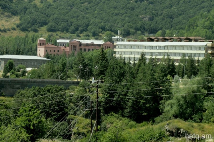 Jermuk Spas and Hotels Support Residents Opposed to Amulsar Mine