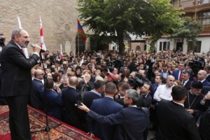 Отношения Армении и Грузии будут ещё более и более укрепляться – Премьер-министр 
Пашинян встретился с представителями армянской общины Тбилиси
