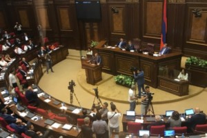 PM Pashinyan Presents His Policy Agenda; Promises to Easily Eradicate Corruption