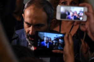 Փաշինյանը վստահեցնում է՝ գործարարներն ազատված են Բաղրամյան 26 ճամպրուկներ 
տանելուց