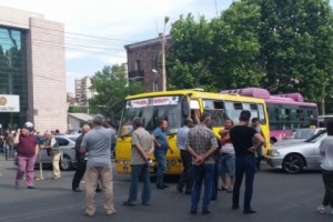 «Զինված խմբի» գործով ամբաստանյալների հարազատները դադարեցրել են բողոքի 
գործողությունները