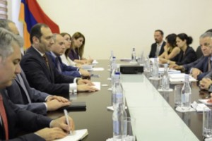 Արդարադատության նախարարն ընդունել է Եվրոպական հանձնաժողովի ներկայացուցիչ Վասիլիս Մարագոսի գլխավորած պատվիրակությանը

