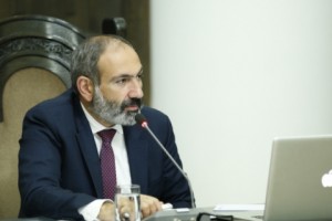 Никол Пашинян: “Ни один неэффективно работающий чиновник, кто бы он ни был, не может 
продолжать занимать должность” 
