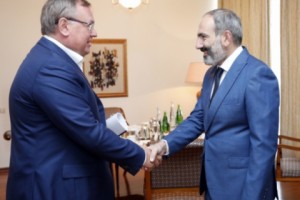 Վարչապետն Անդրեյ Կոստինի հետ քննարկել է Հայաստանում ՎՏԲ բանկի գործունեության ընդլայնմանը վերաբերող հարցեր