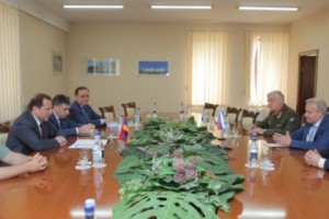 Դավիթ Տոնոյանն ընդունել է Հայաստանում ՌԴ դեսպանին