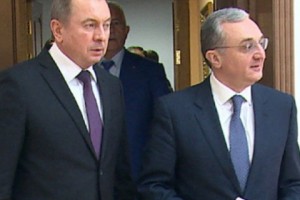 Արտգործնախարար Մնացականյանը հանդիպեց Բելառուսի արտգործնախարար Մակեյին