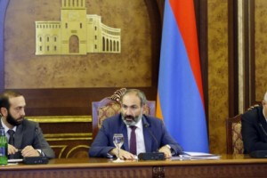 В Программе среднесрочных расходов мы должны попытаться представить наши общественные, 
национальные и общенациональные устремления: Никол Пашинян
