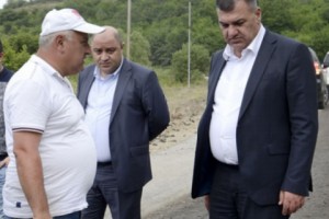 Նախարարը ծանոթացել է Ոսկեպար-Նոյեմբերյան ավտոճանապարհի հիմնանորոգման ընթացքին
