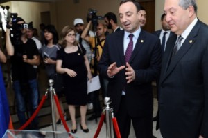 Արմեն Սարգսյանը մասնակցել է Սահմանադրության օրվան նվիրված հանդիսավոր միջոցառումներին