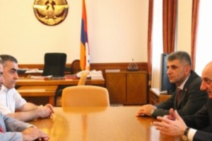 Բակո Սահակյանն ընդունել է ՀՅԴ Բյուրոյի ներկայացուցիչ Հրանտ Մարգարյանին եւ ՀՀ ԱԺ ՀՅԴ խմբակցության ղեկավար Արմեն Ռուստամյանին