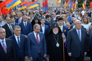 Արմեն Սարգսյանը ներկա է գտնվել Արամ Մանուկյանի հուշարձանի բացման արարողությանը