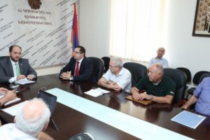 Արայիկ Հարությունյան. «Բուհերը պետք է մտածեն միավորվելու մասին»