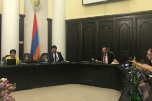 Pashinyan Rules Out Settling Karabakh Conflict Without Backing of Armenian People