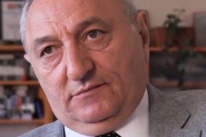 Депутат парламента Вардан Бостанджян подал заявление об отставке