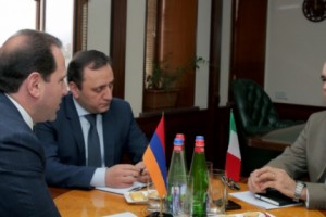 Պաշտպանության նախարարն ընդունել է Իտալիայի արտակարգ և լիազոր դեսպանին