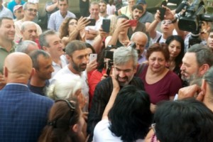 Արայիկ Խանդոյան ու Վարուժան Ավետիսյանն ազատ արձակվեցին