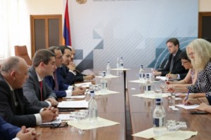 Արծվիկ Մինասյանն ընդունել է ԱՄՆ ՄԶԳ հայաստանյան գրասենյակի տնօրենին