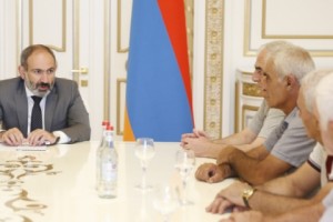 Pashinyan to Relatives of March 1, 2008 Dead: "Those Responsible Will Held Accountable"