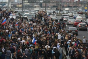 В Петербурге на акции против пенсионной реформы задержаны 500 человек
