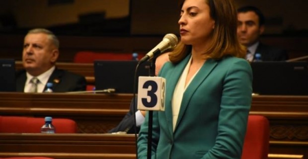 Лена Назарян: “Если прослушивают директора СНБ, могут прослушивать и министра, обороны, секретаря Совета национальной безопасности…”