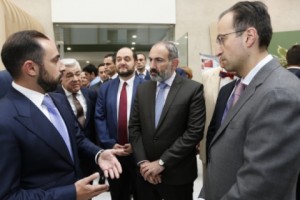 Никол Пашинян присутствовал на церемонии открытия нового корпуса медицинского центра 
“Шенгавит”
