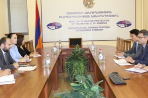 Armenian Environment Minister Discusses &quot;Green Cities&quot; Project with EBRD Delegation