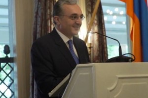 Armenian Foreign Minister: Trump-Pashinyan Meeting Needs Time