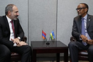Никол Пашинян встретился с президентом Руанды Полем Кагаме
