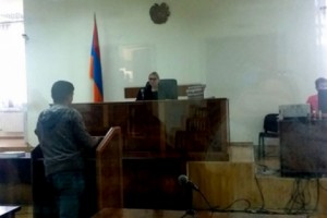 Նուբարաշենի խճուղում տեղի ունեցած սպանության գործով վկան պնդում է, որ իրեն
ոստիկանությունում ծեծի են ենթարկել
