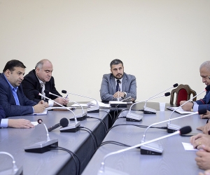 Առաջիկա 2 օրերին տրանսպորտի նախարարությունը կհրապարակի հայտարարություն աջ ղեկով մեքենաների ներմուծման մասին