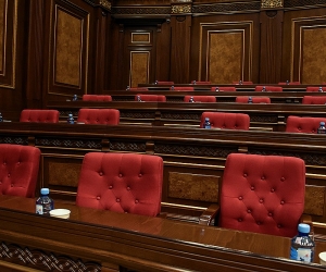 Տնտեսական խոստումներ՝ ընտրություններից առաջ. «Իմ քայլը», «Լուսավոր Հայաստան»