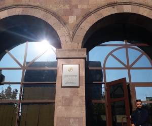 Ռոբերտ Քոչարյանն ու գլխավոր դատախազ Արթուր Դավթյանը դատարան են գալիս փակ գոտով. երեկ ընդմիջված նիստը վերսկսվել է