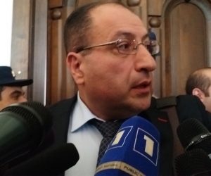 Ռոբերտ Քոչարյանի գործով դատավորն ընտրվել է վիճակահանությամբ. պաշտպանը՝ ինքնաբացարկի պատճառի մասին