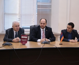 Տնտեսագիտական համալսարանի ռեկտորը ազատման դիմում է ներկայացրել. նախարարը ներկայացրել է նոր ռեկտորին